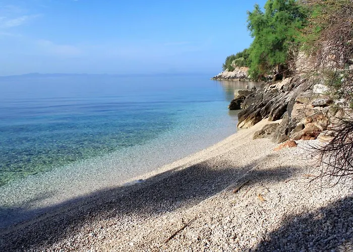 Seaside Secluded Cove Rapak, Hvar - 8766 Apartmán Gdinj